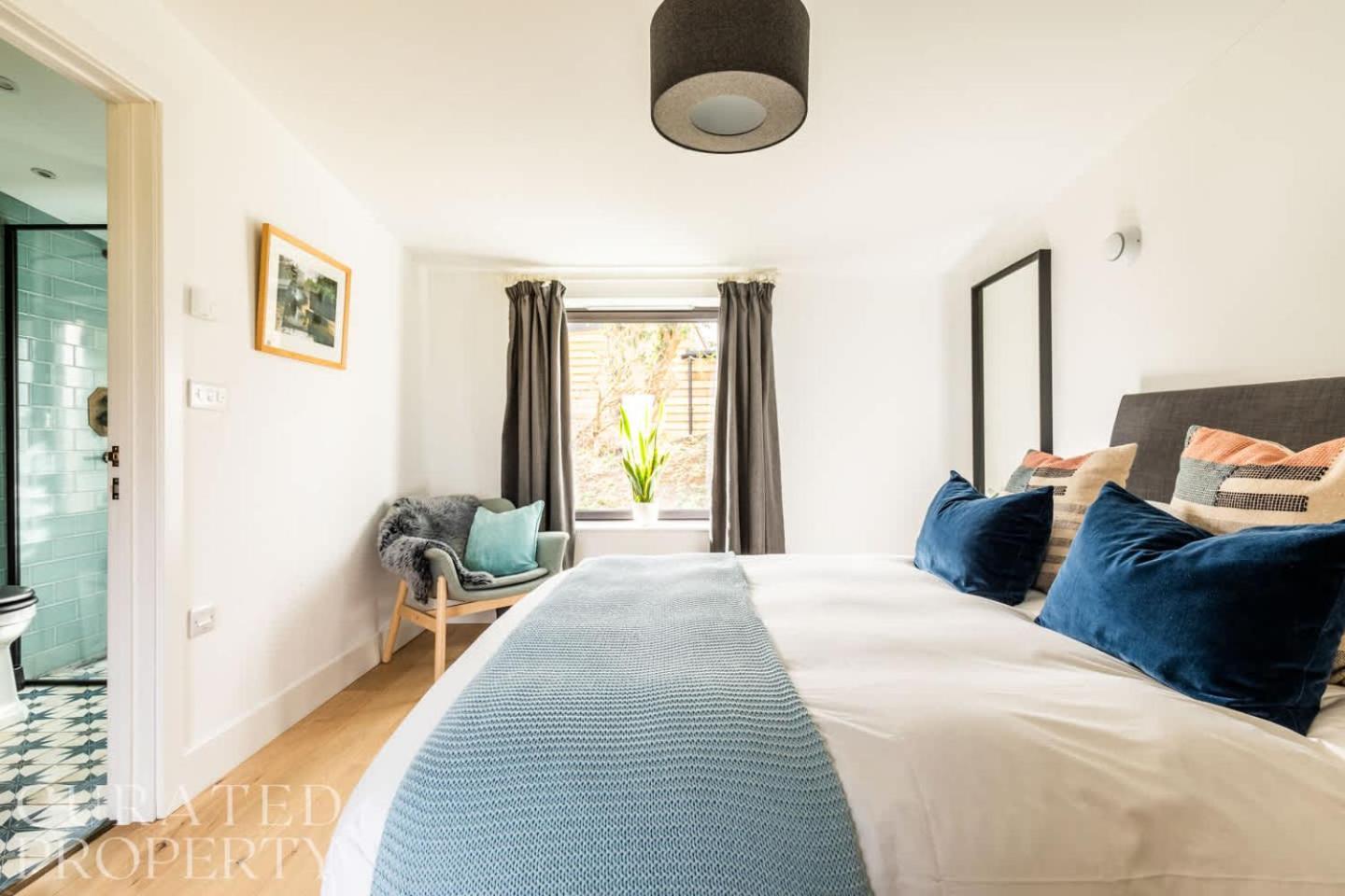 Stunning 5 Bedroom New Build With Amazing Views! Bath Exterior foto